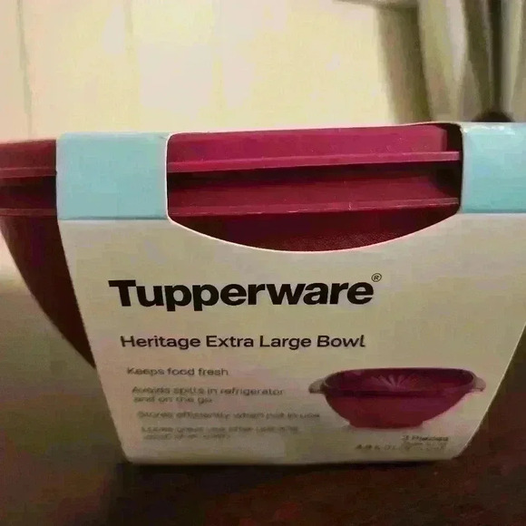 NWT Tupperware Heritage  Extra Large Bowl 2.8L/ 11.75 cups in Pink - Picture 2 of 5